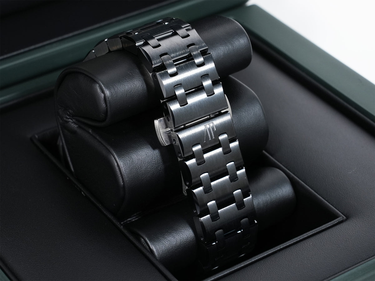 Audemars Piguet Royal Oak Offshore Chronograph Ref. 26238CE.OO.1300CE.02 Black Ceramic Black Dial Unworn