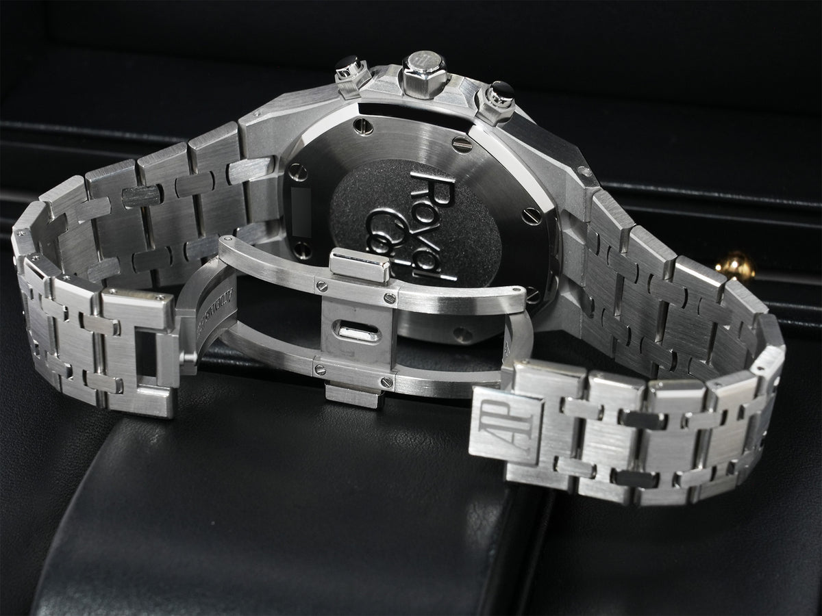 Audemars Piguet Royal Oak Chronograph Ref. 26715ST.OO.1356ST.01 Stainless Steel Night Blue Dial, Excellent Condition, iw355mto