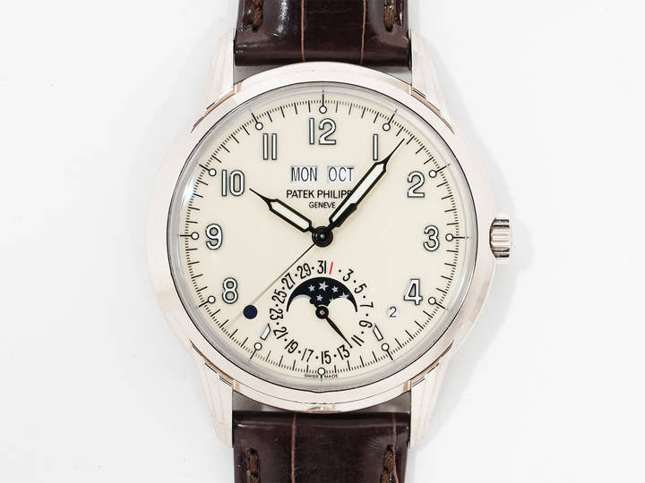 Patek Philippe Perpetual Calendar Ref. 5320G-001 White Gold Ivory Dial Pre-owned px97wvvo