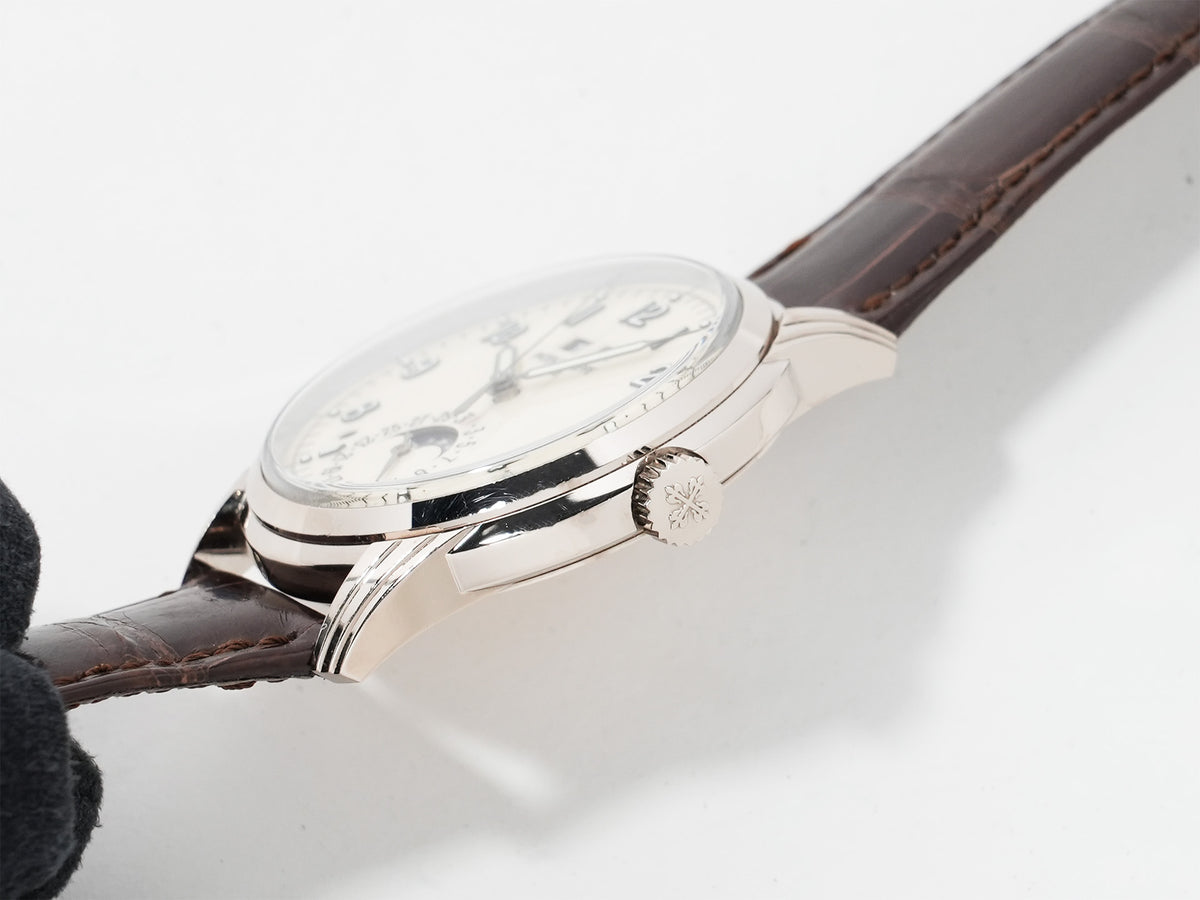 Patek Philippe Perpetual Calendar Ref. 5320G-001 White Gold Ivory Dial Pre-owned px97wvvo