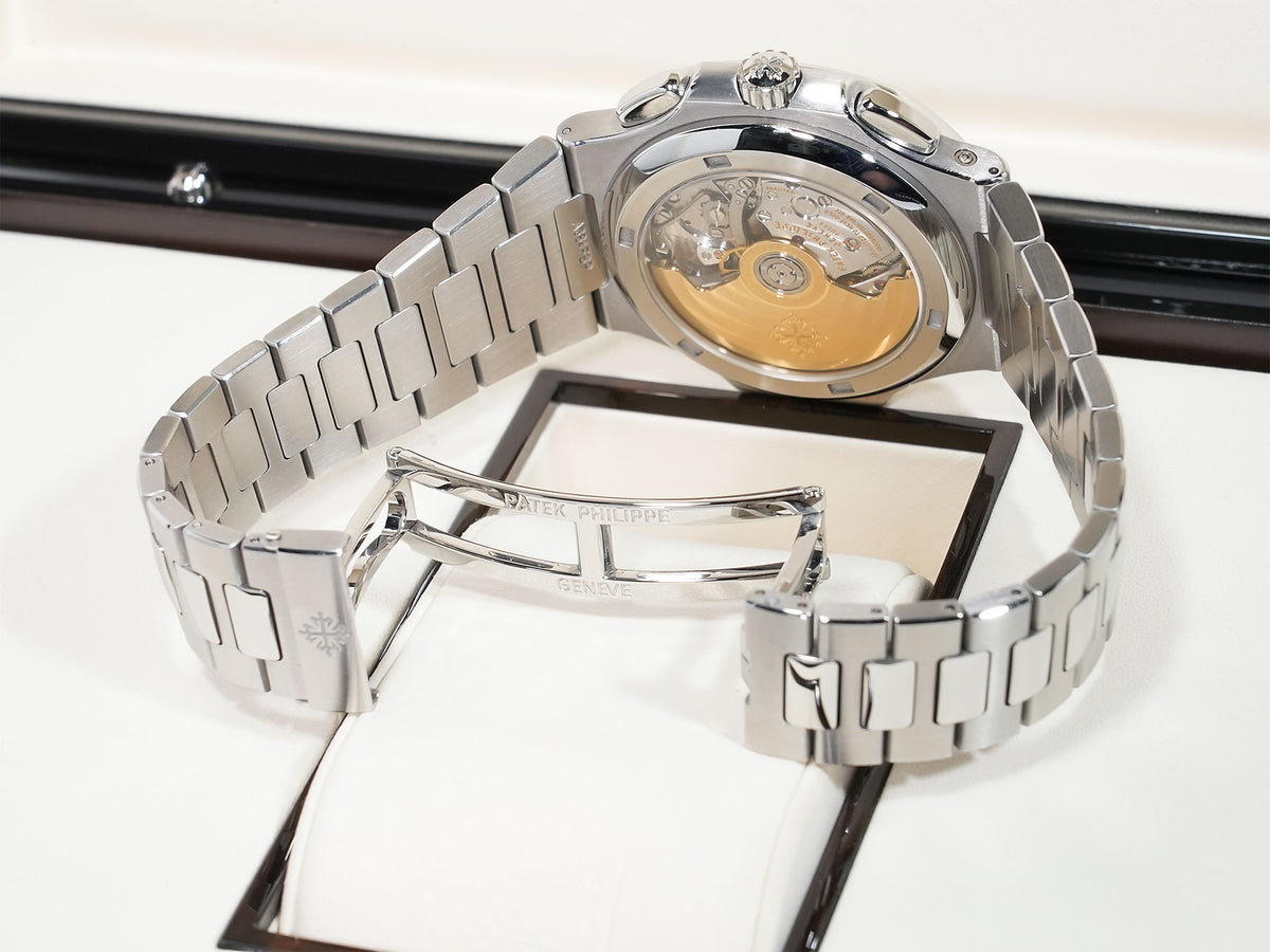 パテックフィリップ ノーチラス トラベルタイム クロノグラフ Ref.5990/1A-001 ステンレススチール ブラックグラデーション文字盤 美中古 cajmy97j