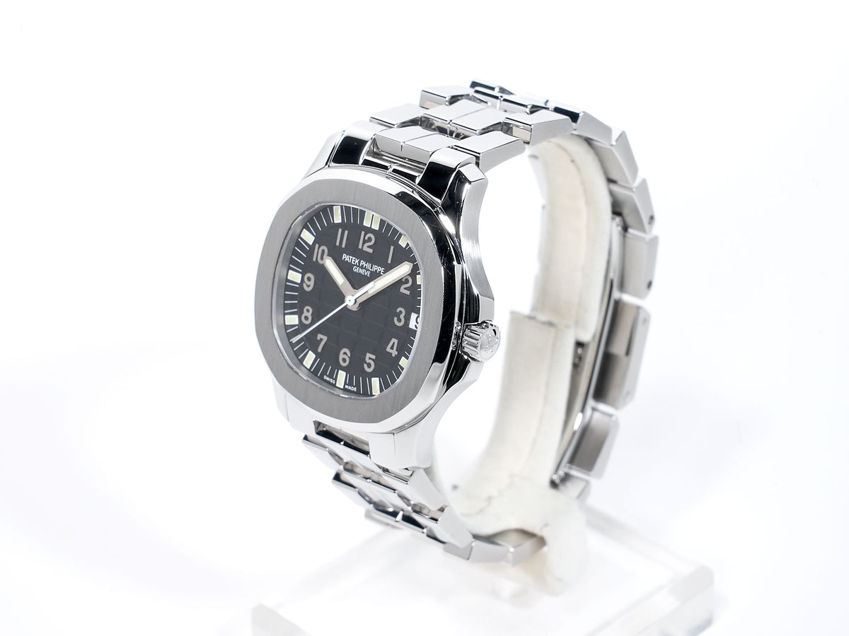 パテックフィリップ アクアノート ミディアム Ref.5066/1A-010 ステンレススチール ブラック文字盤 中古 idqarbrt