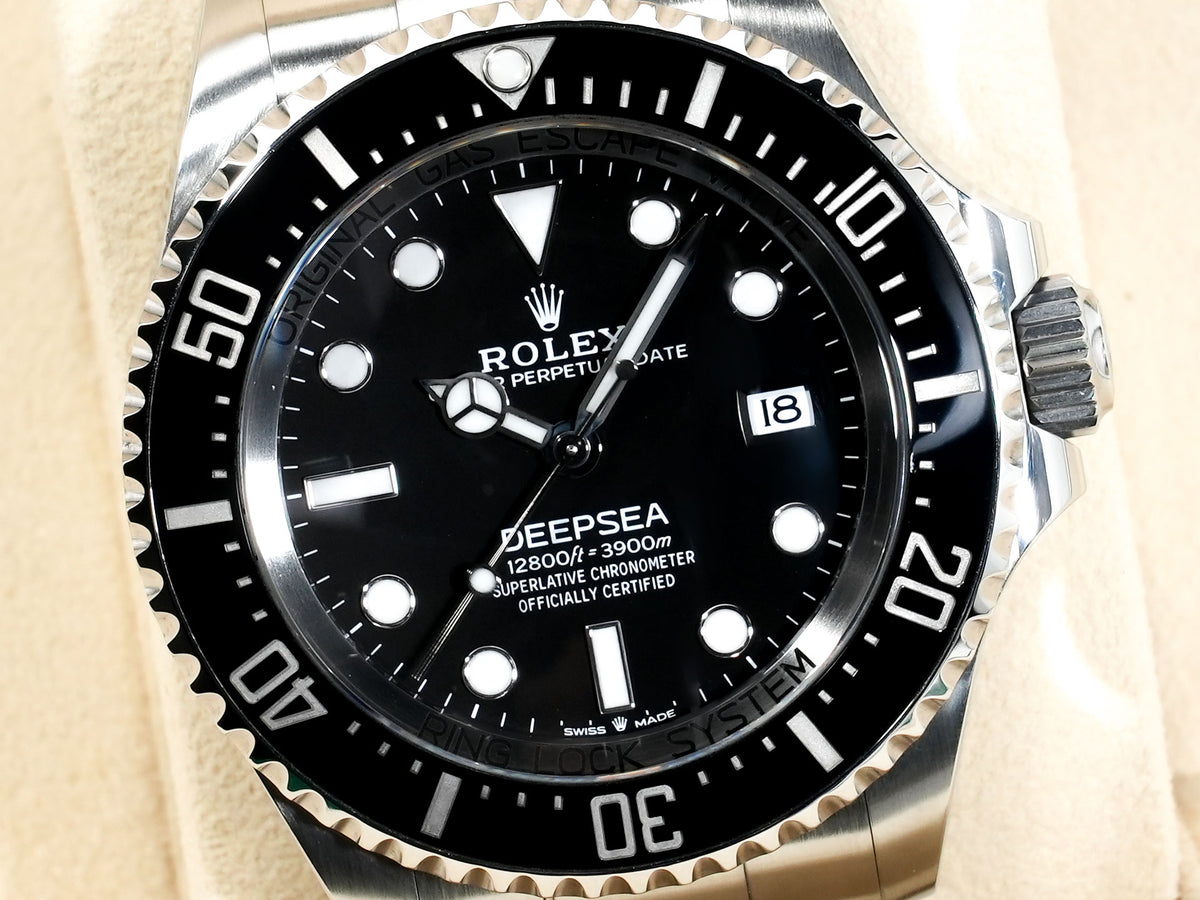 Rolex Sea-Dweller Deepsea Ref. 136660 Stainless Steel Black Dial, Pre-owned in Excellent Condition 45xgbw2s