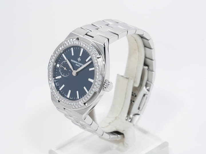 Vacheron Constantin Overseas Automatic Ref. 2305V/100A-B170 Stainless Steel Blue Dial, in excellent condition vdvpvsvs