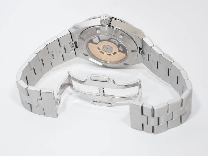 Vacheron Constantin Overseas Automatic Ref. 2305V/100A-B170 Stainless Steel Blue Dial, in excellent condition vdvpvsvs