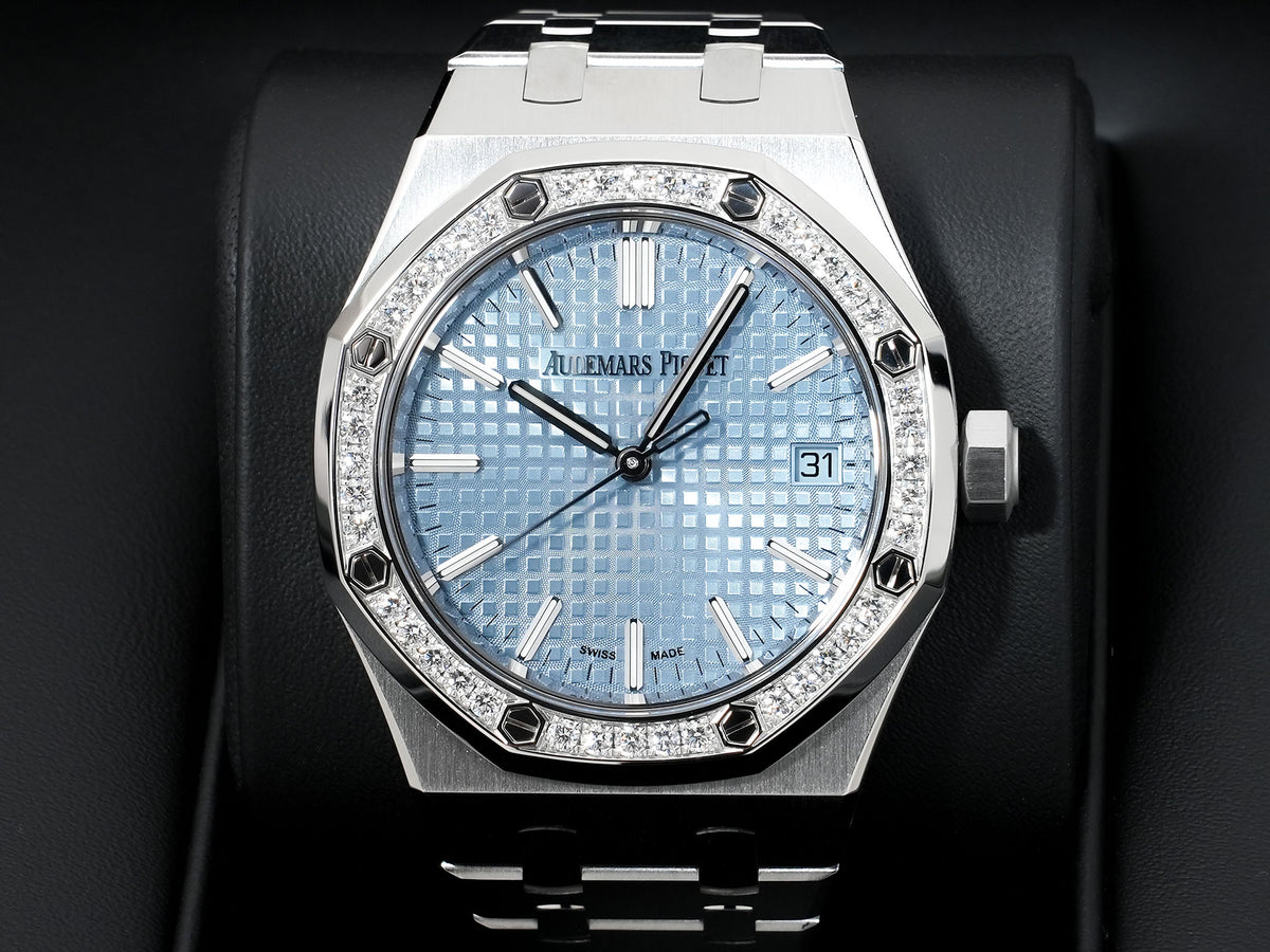 Audemars Piguet Royal Oak Ref. 15551ST.ZZ.1356ST.04 Stainless Steel Light Blue Dial, Excellent Condition p74i4pod
