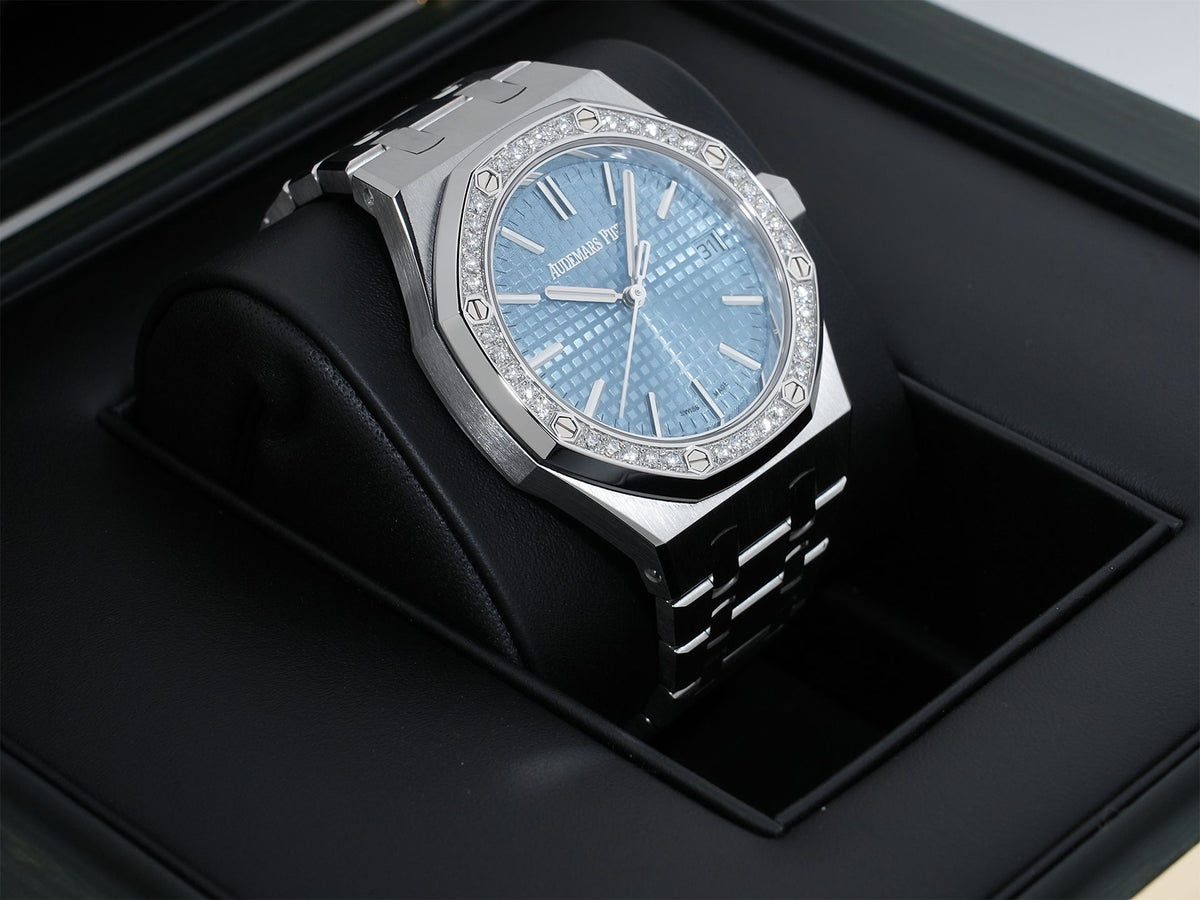 Audemars Piguet Royal Oak Ref. 15551ST.ZZ.1356ST.04 Stainless Steel Light Blue Dial, Excellent Condition p74i4pod