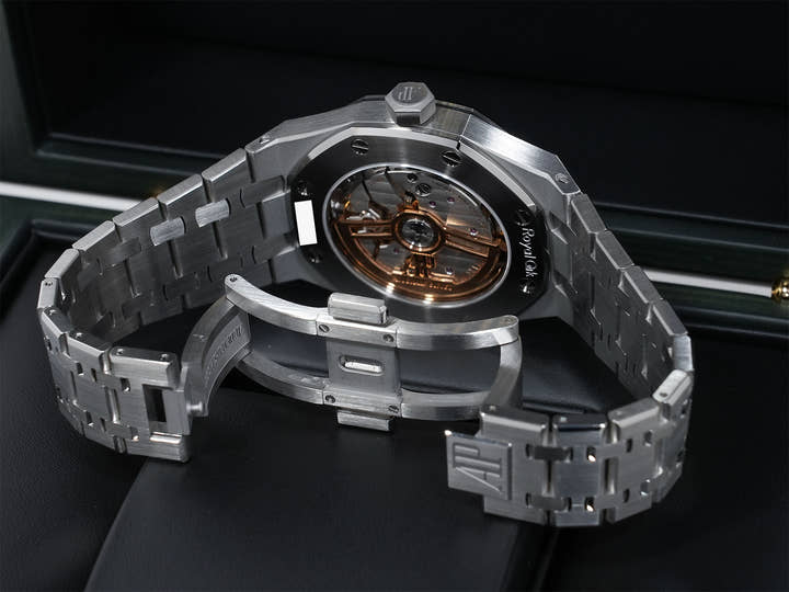 Audemars Piguet Royal Oak Ref. 15551ST.ZZ.1356ST.04 Stainless Steel Light Blue Dial, Excellent Condition p74i4pod