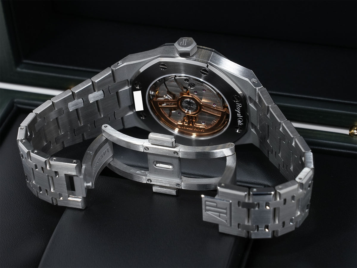 Audemars Piguet Royal Oak Ref. 15551ST.ZZ.1356ST.04 Stainless Steel Light Blue Dial, Excellent Condition p74i4pod