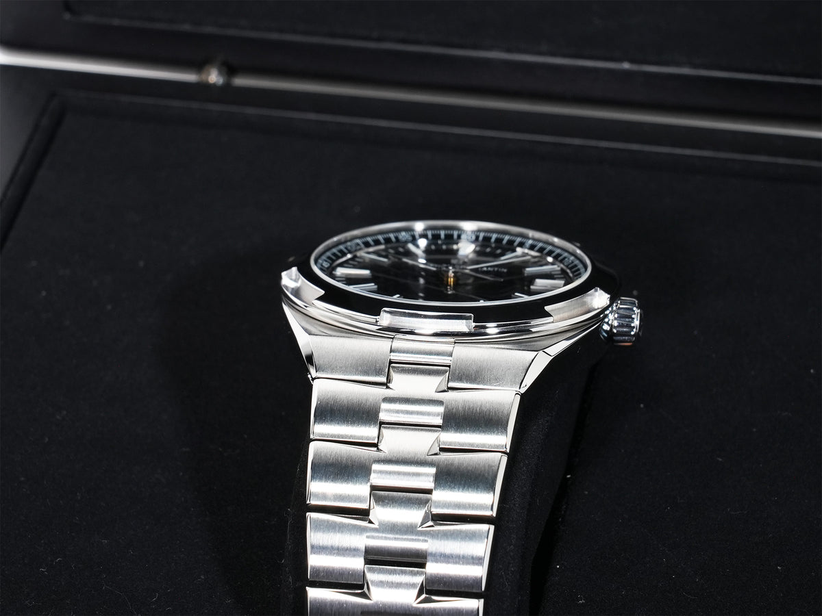 ヴァシュロンコンスタンタン オーヴァーシーズ Ref.4500V/110A-B483 ステンレススチール ブラック文字盤 美中古 4442ba76