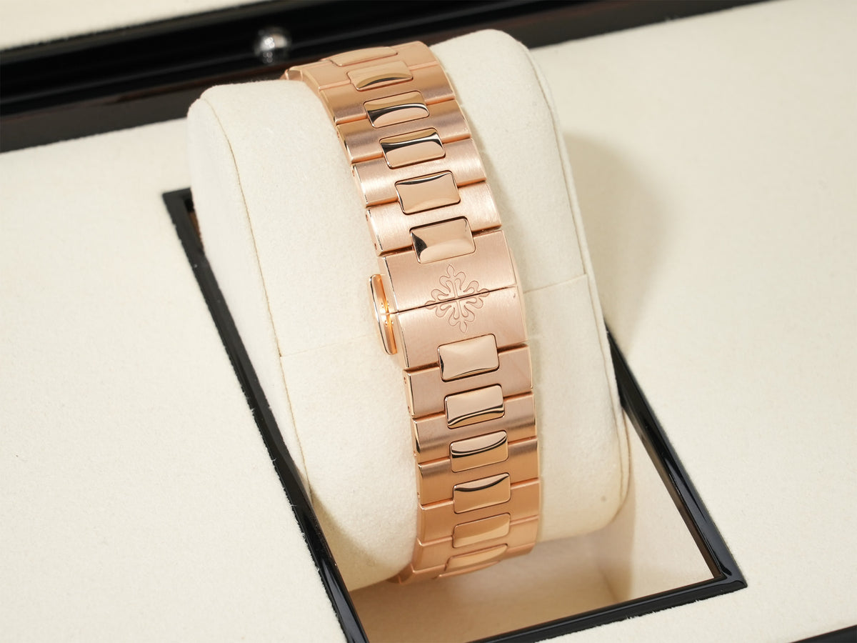 Patek Philippe Nautilus Ref.5712/1R-001 Rose Gold Brown Soleil Dial Excellent Condition 4yb6qzm3