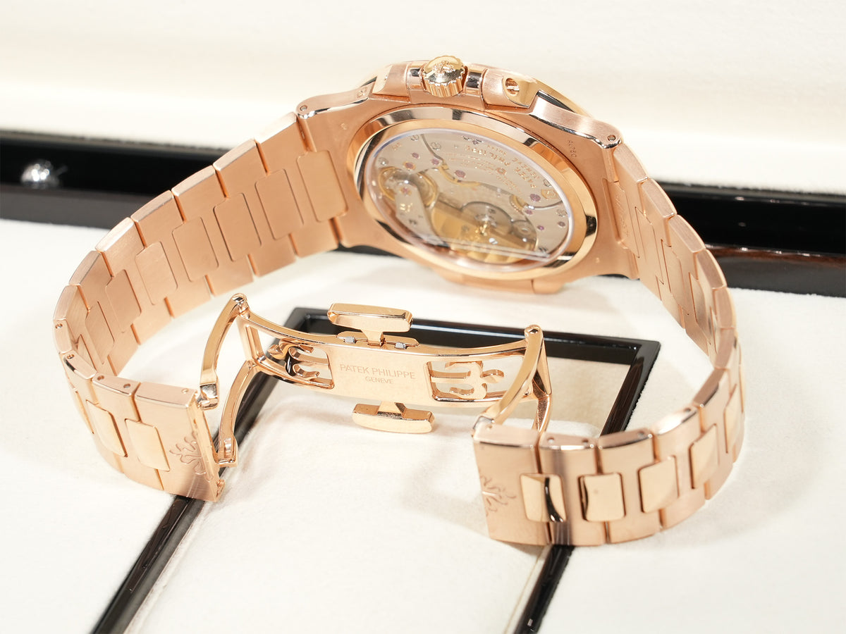 Patek Philippe Nautilus Ref.5712/1R-001 Rose Gold Brown Soleil Dial Excellent Condition 4yb6qzm3