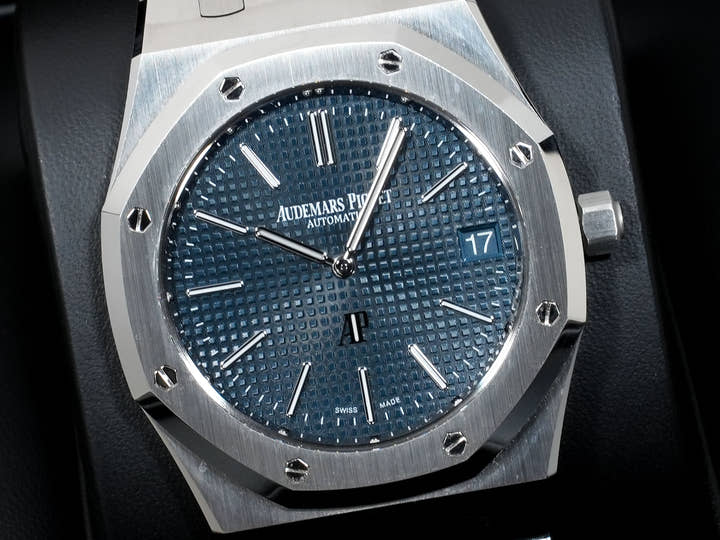 Audemars Piguet Royal Oak Jumbo Extra-Thin Ref.16202ST.OO.1240ST.02 Stainless Steel Night Blue Dial Excellent Condition ovp95avq