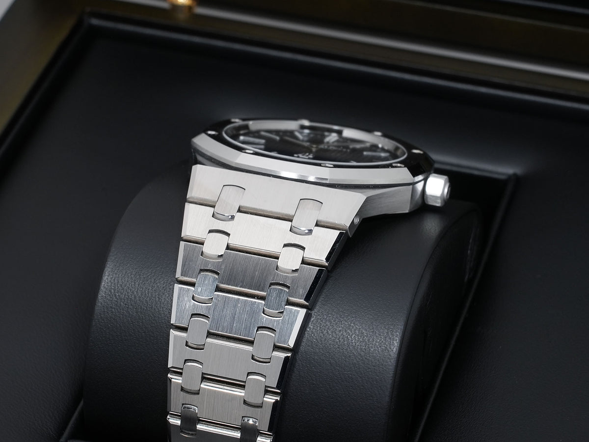 Audemars Piguet Royal Oak Jumbo Extra-Thin Ref.16202ST.OO.1240ST.02 Stainless Steel Night Blue Dial Excellent Condition ovp95avq
