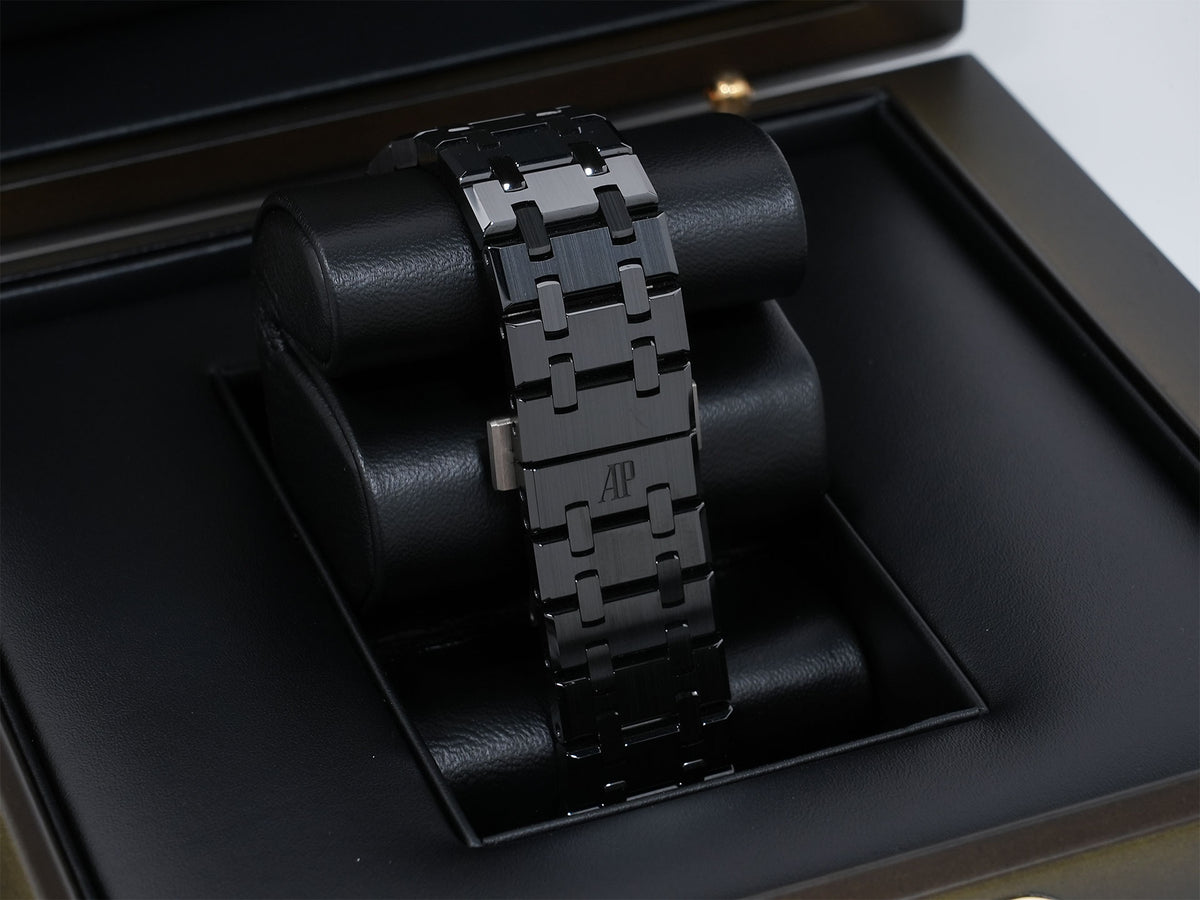 Audemars Piguet Royal Oak Chronograph Ref.26240CE.OO.1225CE.02 Black Ceramic Black Dial Excellent Condition 6b2th7jp