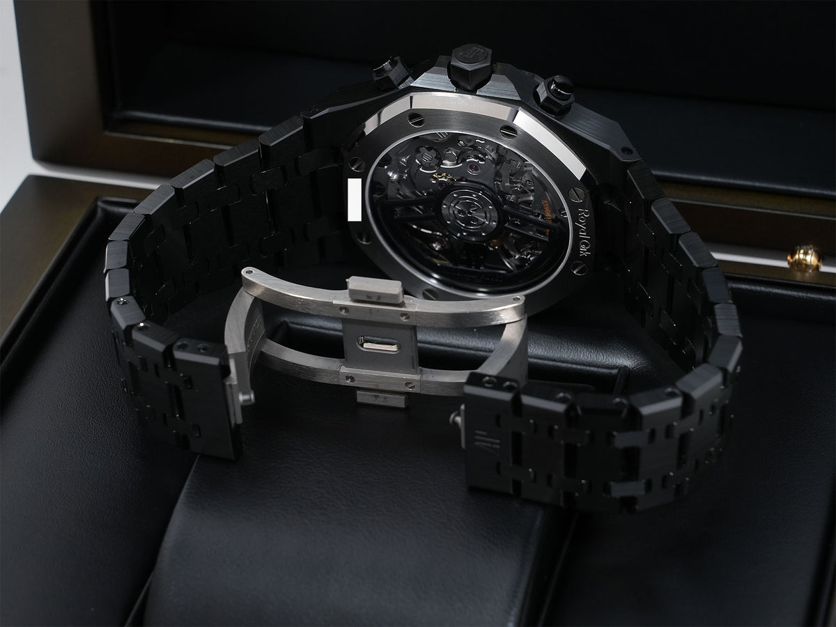 Audemars Piguet Royal Oak Chronograph Ref.26240CE.OO.1225CE.02 Black Ceramic Black Dial Excellent Condition 6b2th7jp