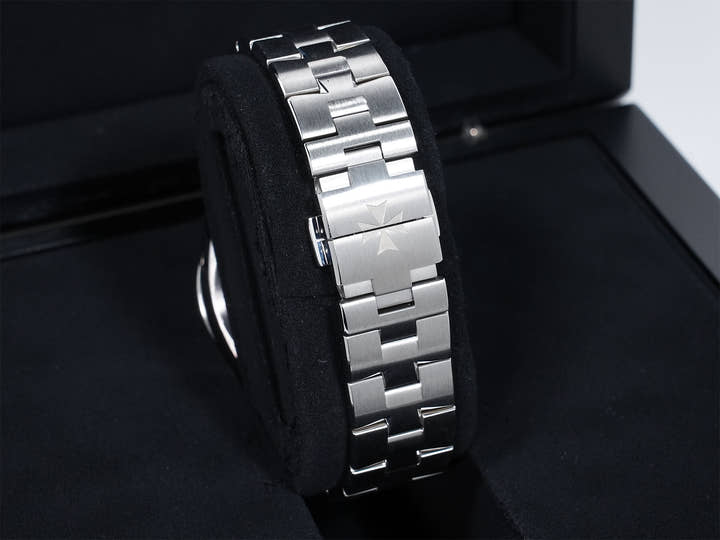 ヴァシュロンコンスタンタン オーヴァーシーズ クォーツ Ref.1225V/200A-B590 ステンレススチール デニムブルー文字盤 極美品 x2s4tzi3