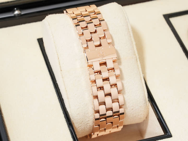 Patek Philippe Perpetual Calendar Chronograph Ref. 5270/1R-001, rose gold, ebony black soleil dial, excellent condition oug98we5