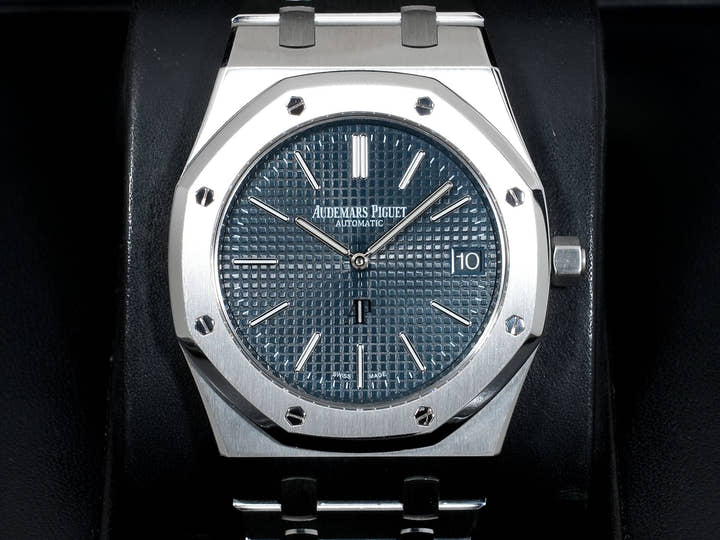 Audemars Piguet Royal Oak Extra-Thin Ref. 15202ST.OO.1240ST.01.A Stainless Steel Blue Dial Pre-Owned ztqohmm8