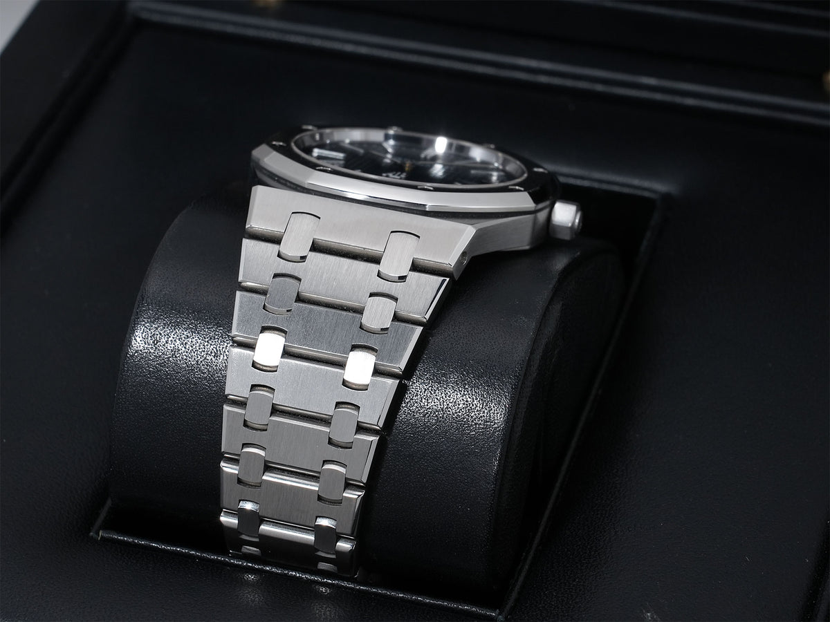 Audemars Piguet Royal Oak Extra-Thin Ref. 15202ST.OO.1240ST.01.A Stainless Steel Blue Dial Pre-Owned ztqohmm8