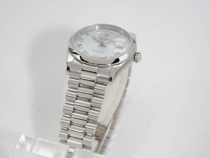 Rolex Day-Date 36 Ref.118206 Platinum Ice Blue Dial Pre-owned qzby2db4
