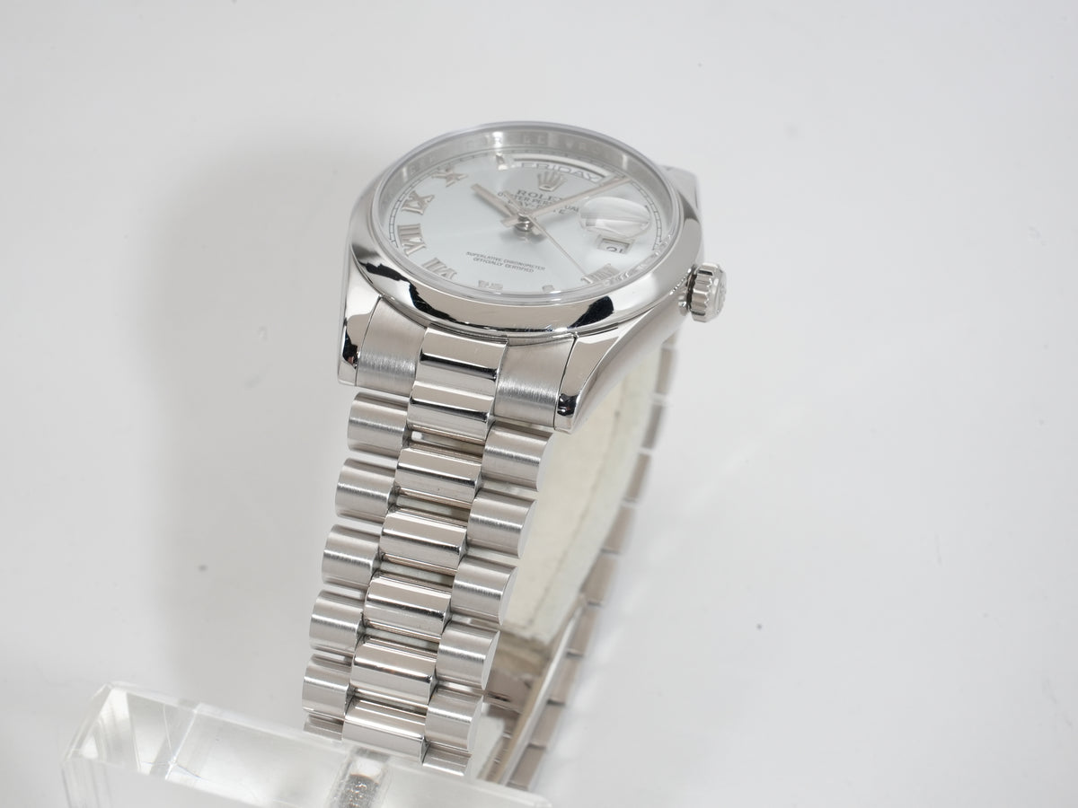 Rolex Day-Date 36 Ref.118206 Platinum Ice Blue Dial Pre-owned qzby2db4