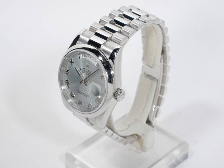 Rolex Day-Date 36 Ref.118206 Platinum Ice Blue Dial Pre-owned qzby2db4