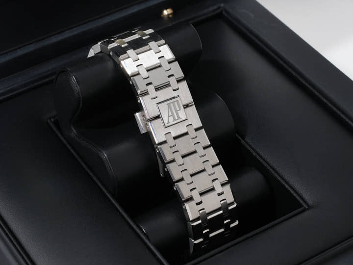 オーデマピゲ ロイヤルオーク クロノグラフ Ref.26331ST.OO.1220ST.01 ステンレススチール ブルー文字盤 中古 7vvof3wi