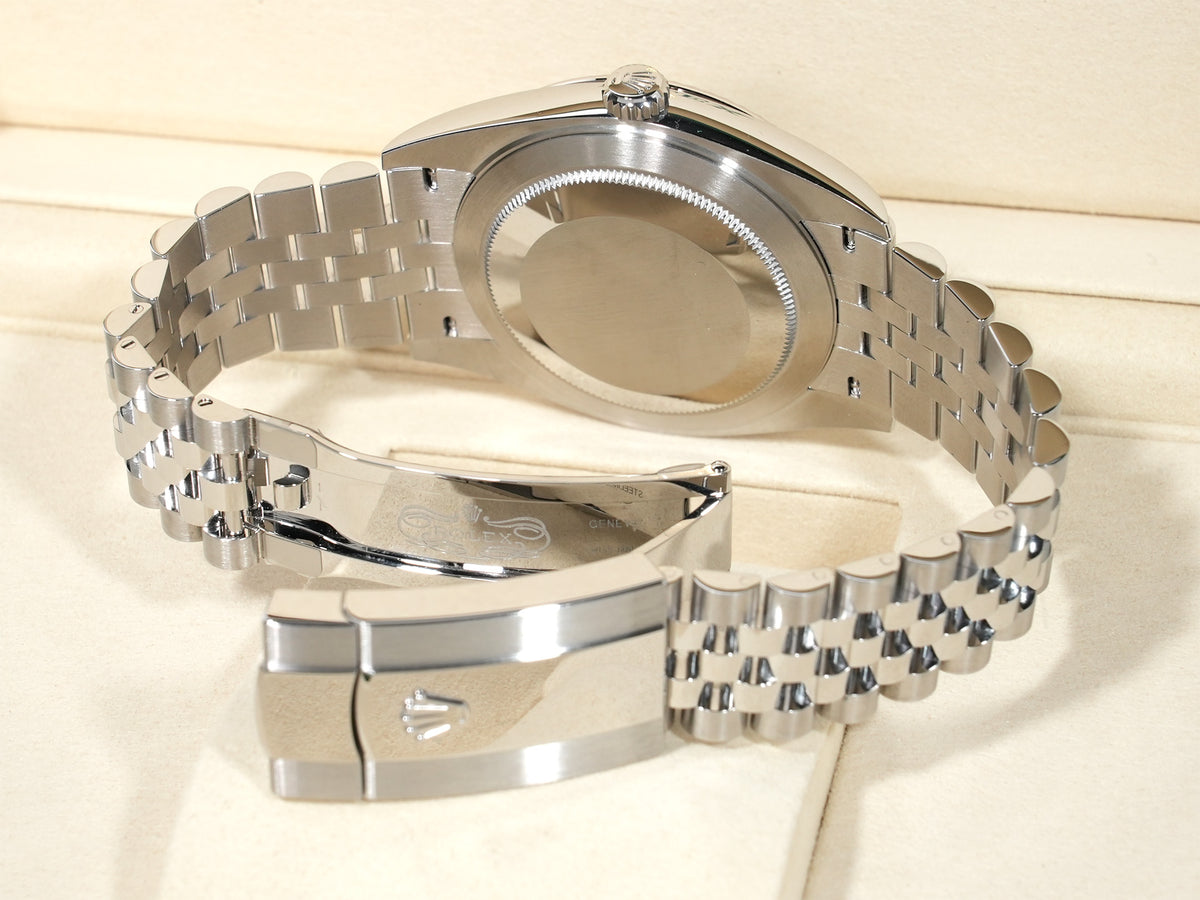 Rolex Datejust 41 Ref.126334 Stainless Steel/White Gold Bright Blue Dial Jubilee Bracelet Unused vxteraet