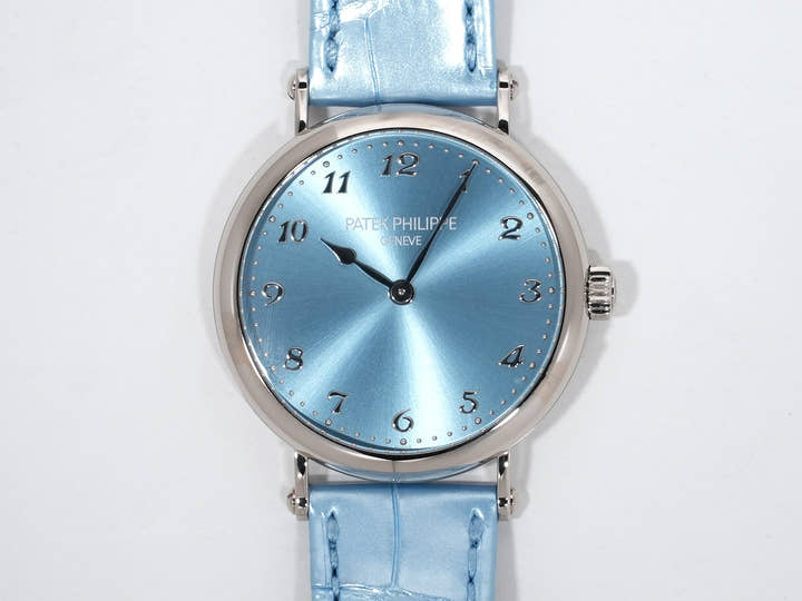 Patek Philippe Calatrava Ref.7200/50G-012 White Gold Ice Blue Soleil Dial Unused tvdee45d