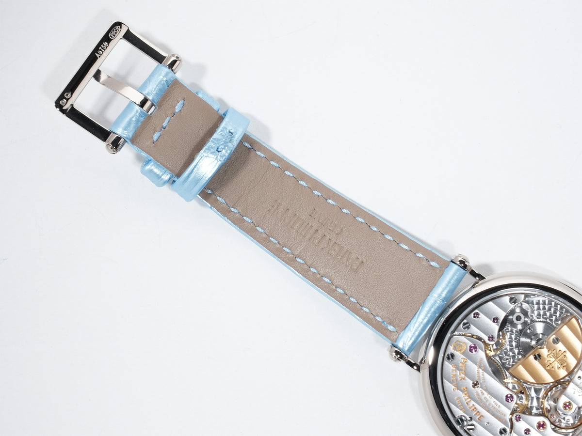 Patek Philippe Calatrava Ref.7200/50G-012 White Gold Ice Blue Soleil Dial Unused tvdee45d