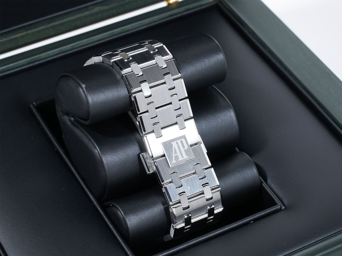 Audemars Piguet Royal Oak Chronograph 50th Anniversary Ref.26240ST.OO.1320ST.02 Stainless Steel Black Dial Excellent Pre-owned qpg63och