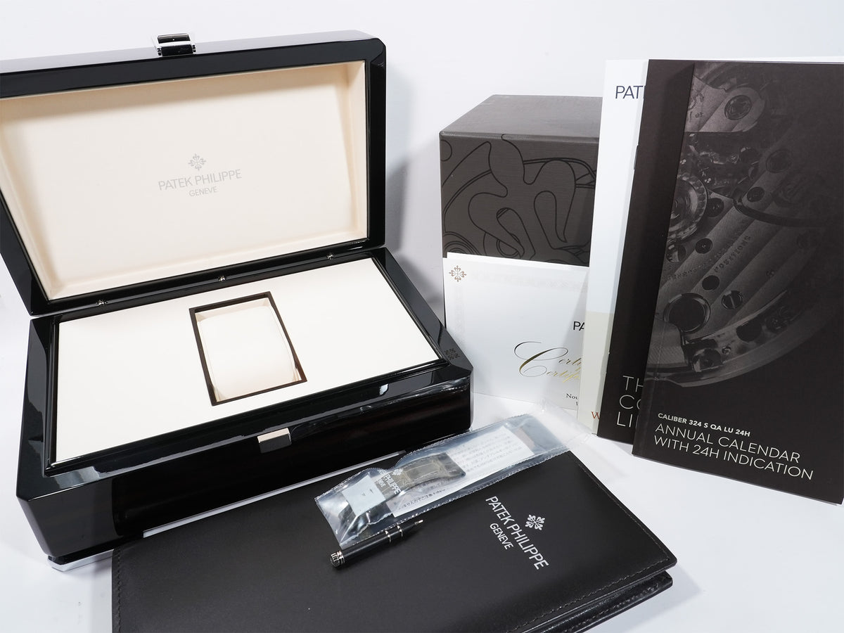 パテックフィリップ アニュアルカレンダー ムーンフェイズ Ref.4948G-010 ホワイトゴールド マザーオブパール文字盤 美中古 dca2iesc
