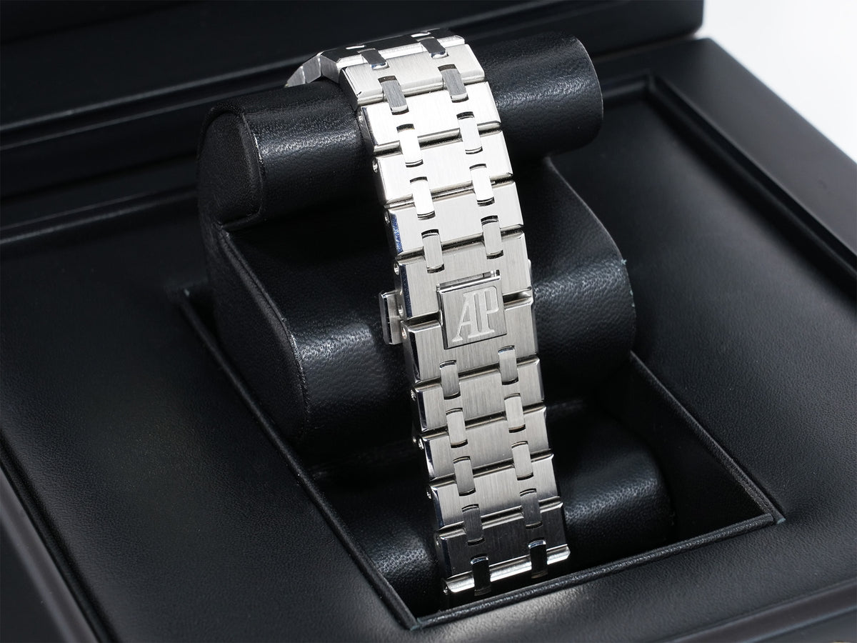 オーデマピゲ ロイヤルオーク Ref.15400ST.OO.1220ST.02 ステンレススチール シルバー文字盤 中古 w7nhhvhi