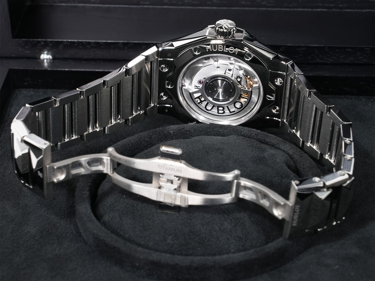 ウブロ クラシックフュージョン オーリンスキー ブレスレット チタニウム Ref.550.NS.1800.NS.ORL22 チタン ブラック文字盤 未使用 xv7ibcnq