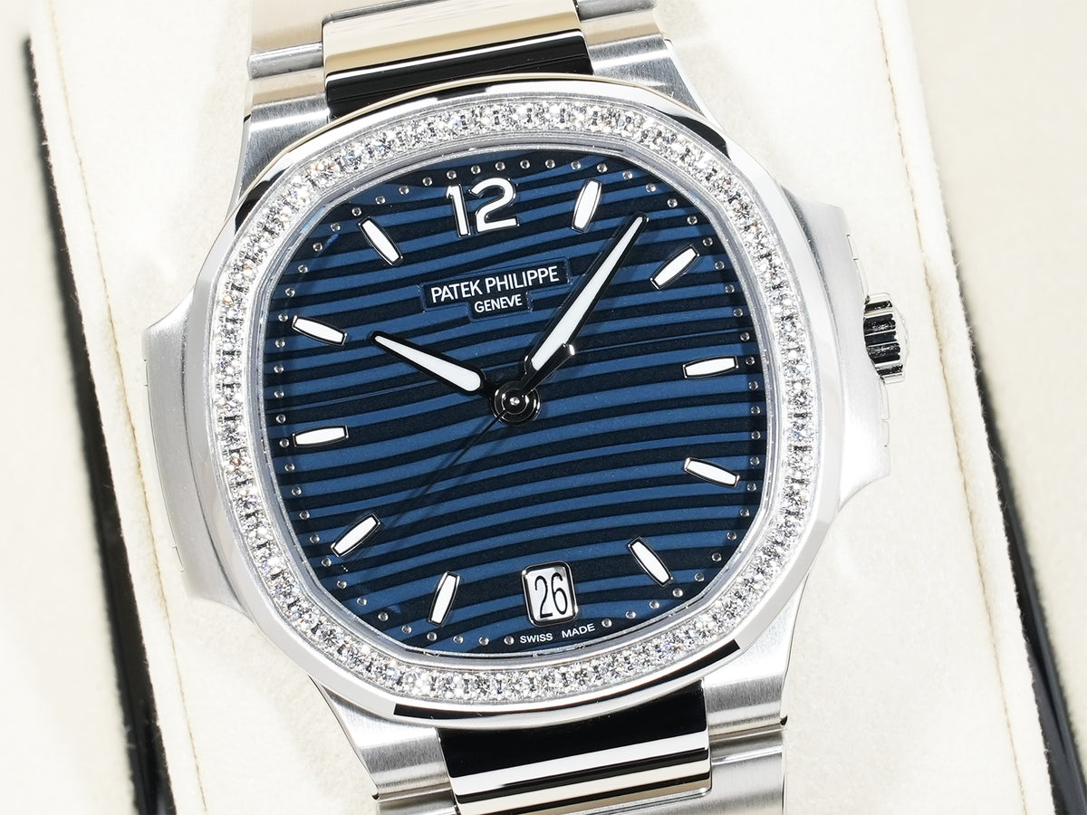 パテックフィリップ ノーチラス Ref.7118/1200A-001 ステンレススチール ブルー オパーリン文字盤 極美品 5ajmcu7j