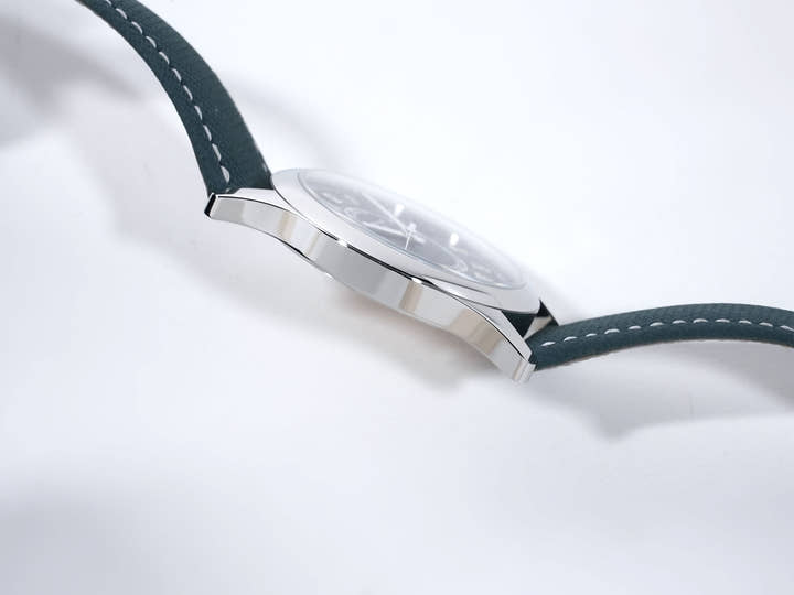 Patek Philippe Calatrava Ref.6007A-001 Stainless Steel Grey-Blue Dial Excellent Pre-Owned 4xeezheg