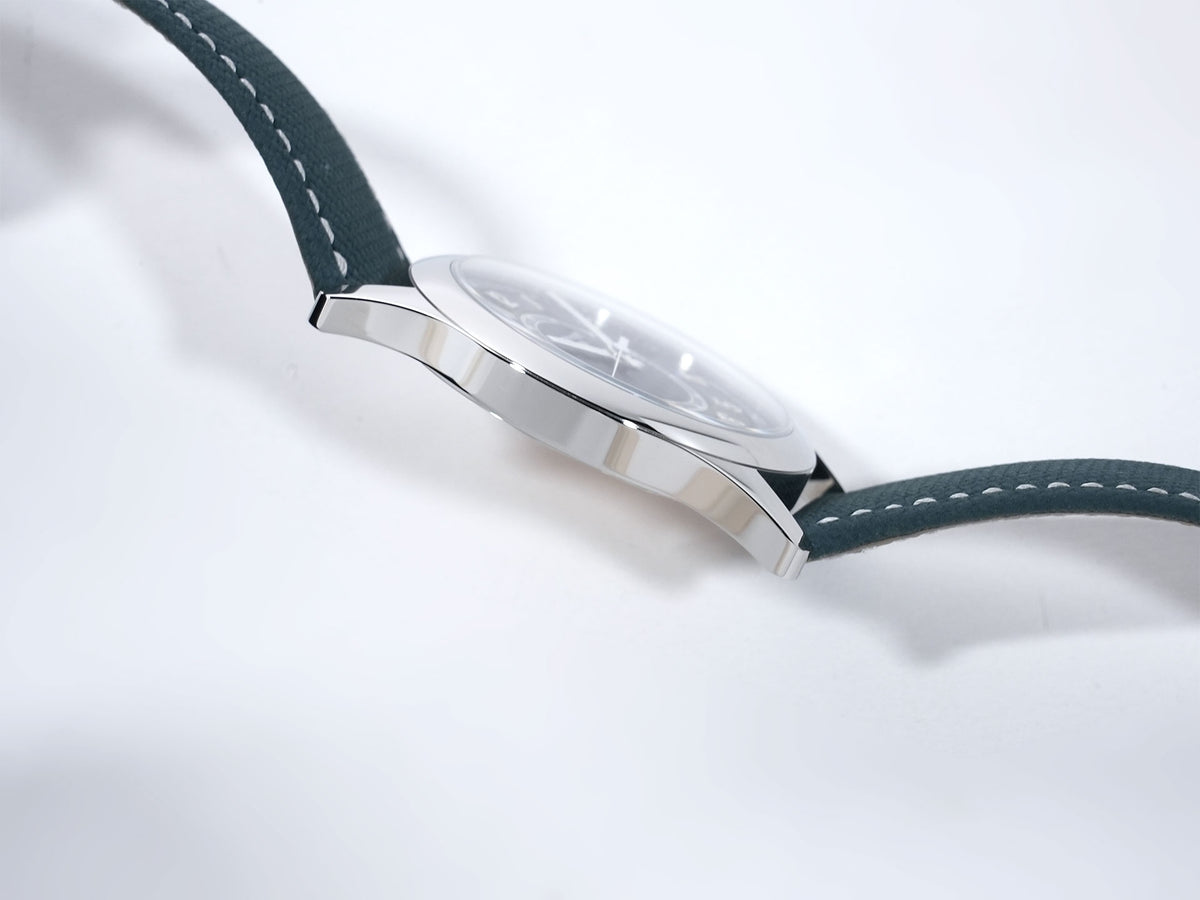 Patek Philippe Calatrava Ref.6007A-001 Stainless Steel Grey-Blue Dial Excellent Pre-Owned 4xeezheg