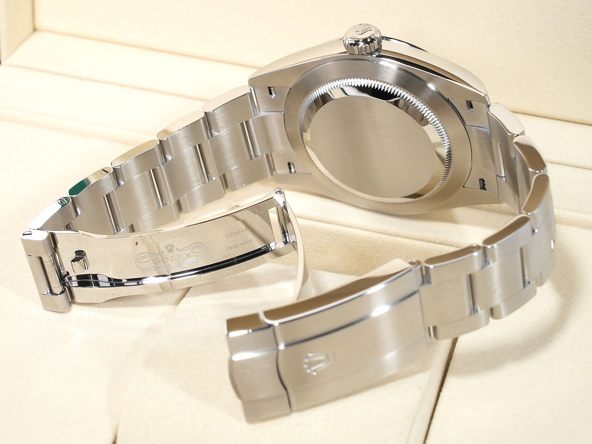 ロレックス オイスターパーペチュアル41 Ref.134300 ステンレススチール シルバー文字盤 未使用 arurxwux