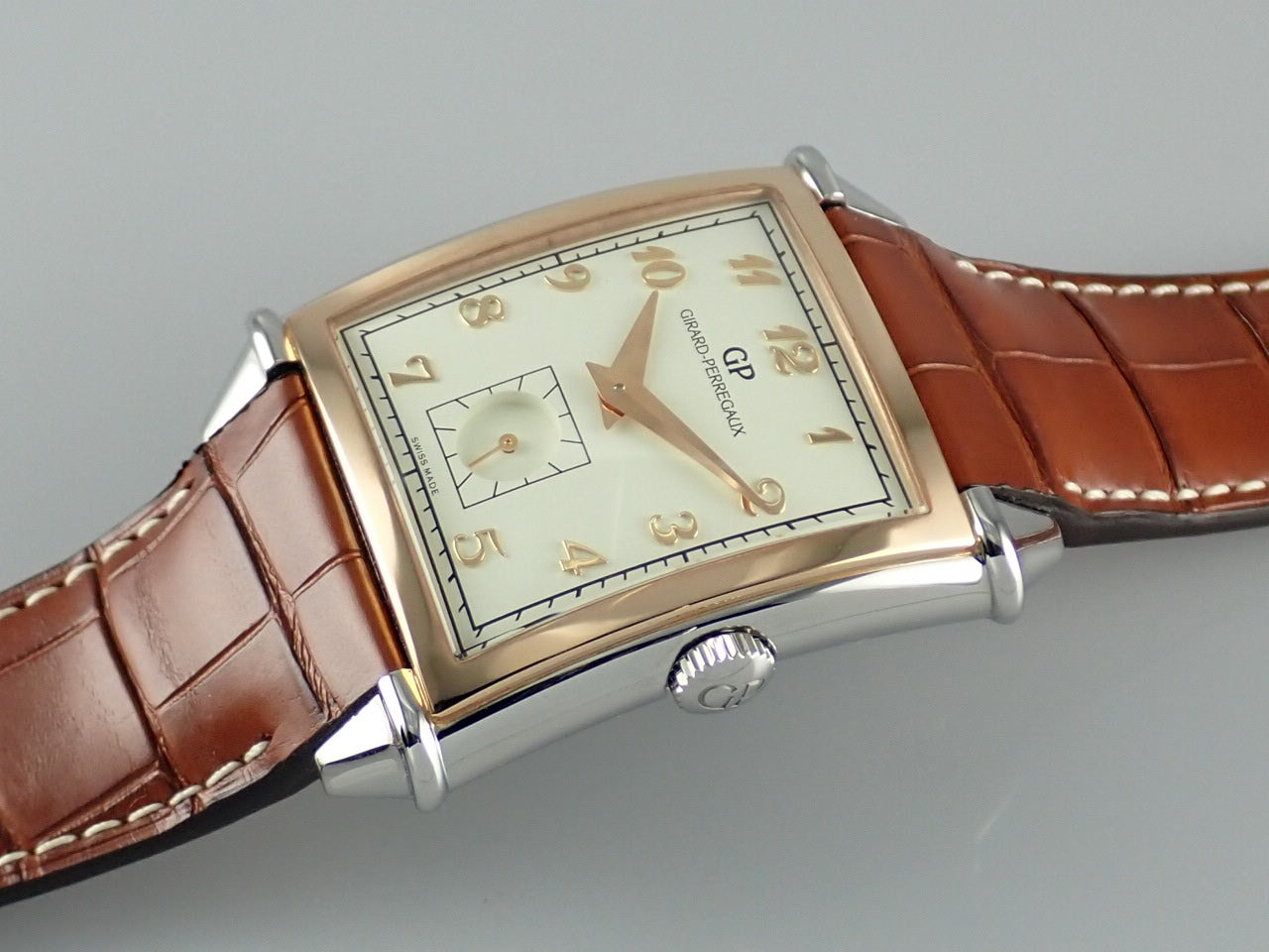 Girard-Perregaux Vintage 1945 Date &amp; Small Second Ref.25880-56-111-BBBA