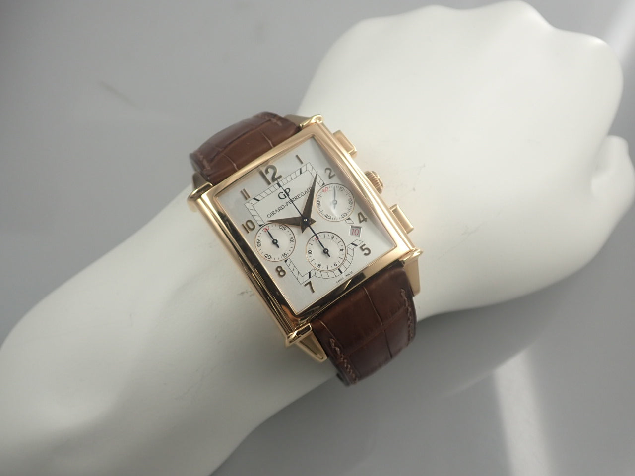 Girard-Perregaux Vintage 1945 XXL Chronograph &lt;Warranty, Box, etc.&gt;