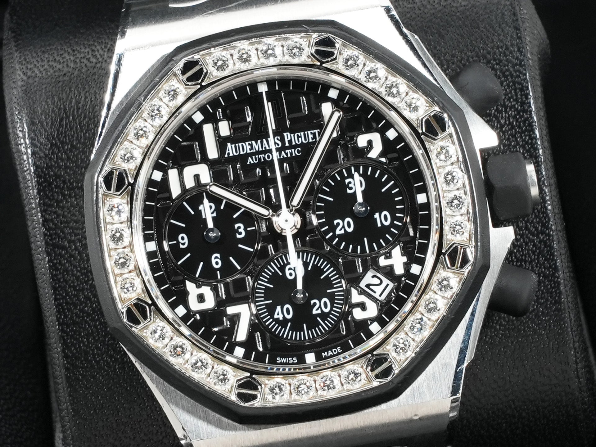 Audemars Piguet Royal Oak Offshore Chronograph Ref.26048SK.ZZ.D002CA.01 SS Black Dial