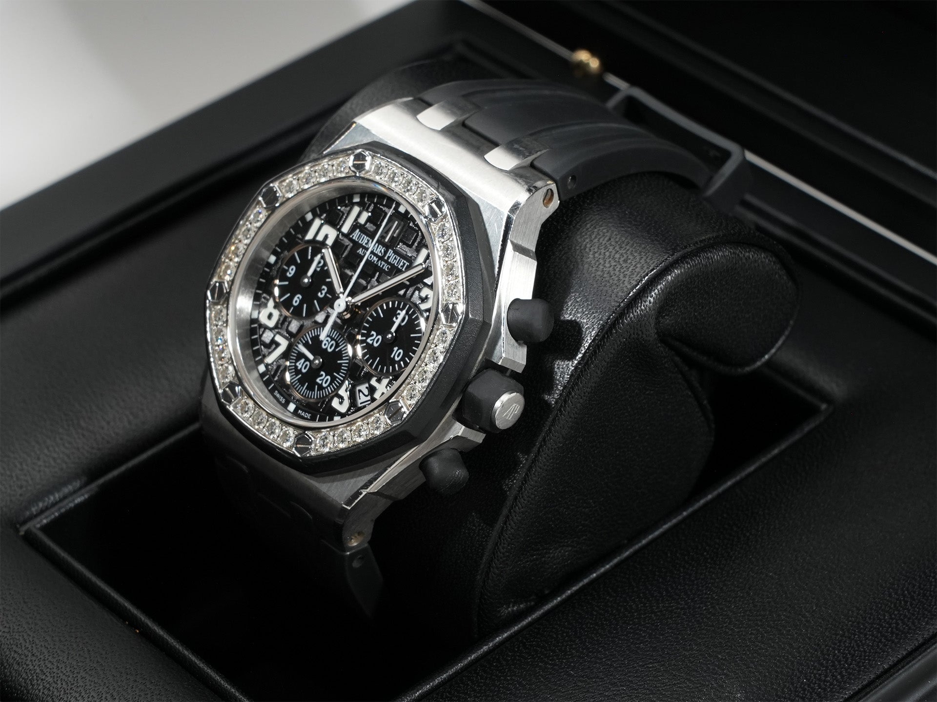 Audemars Piguet Royal Oak Offshore Chronograph Ref.26048SK.ZZ.D002CA.01 SS Black Dial