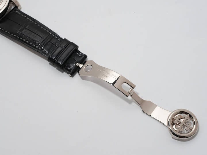 パテックフィリップ クロノグラフ Ref.5070G-001 ホワイトゴールド シルバー文字盤