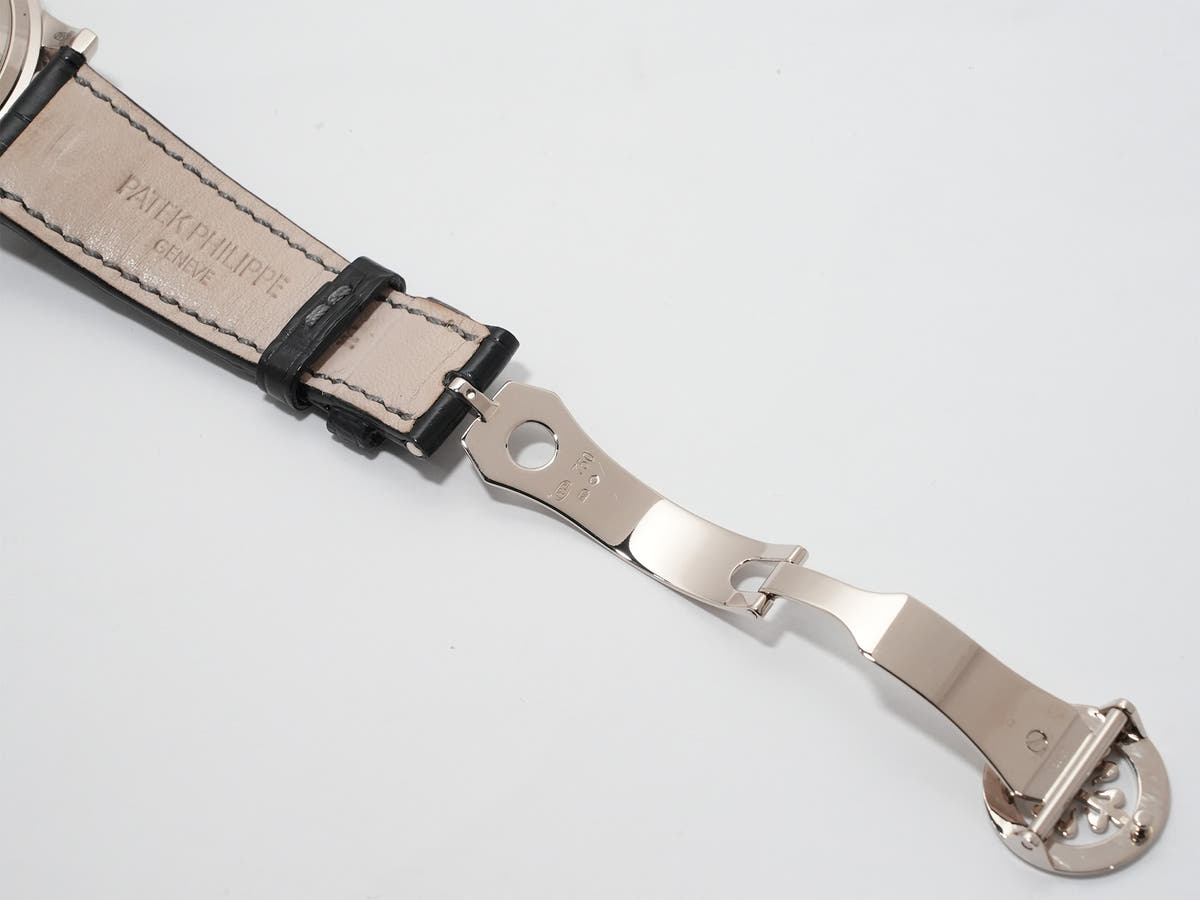 パテックフィリップ クロノグラフ Ref.5070G-001 シルバー文字盤 美中古 WR7H4SWA