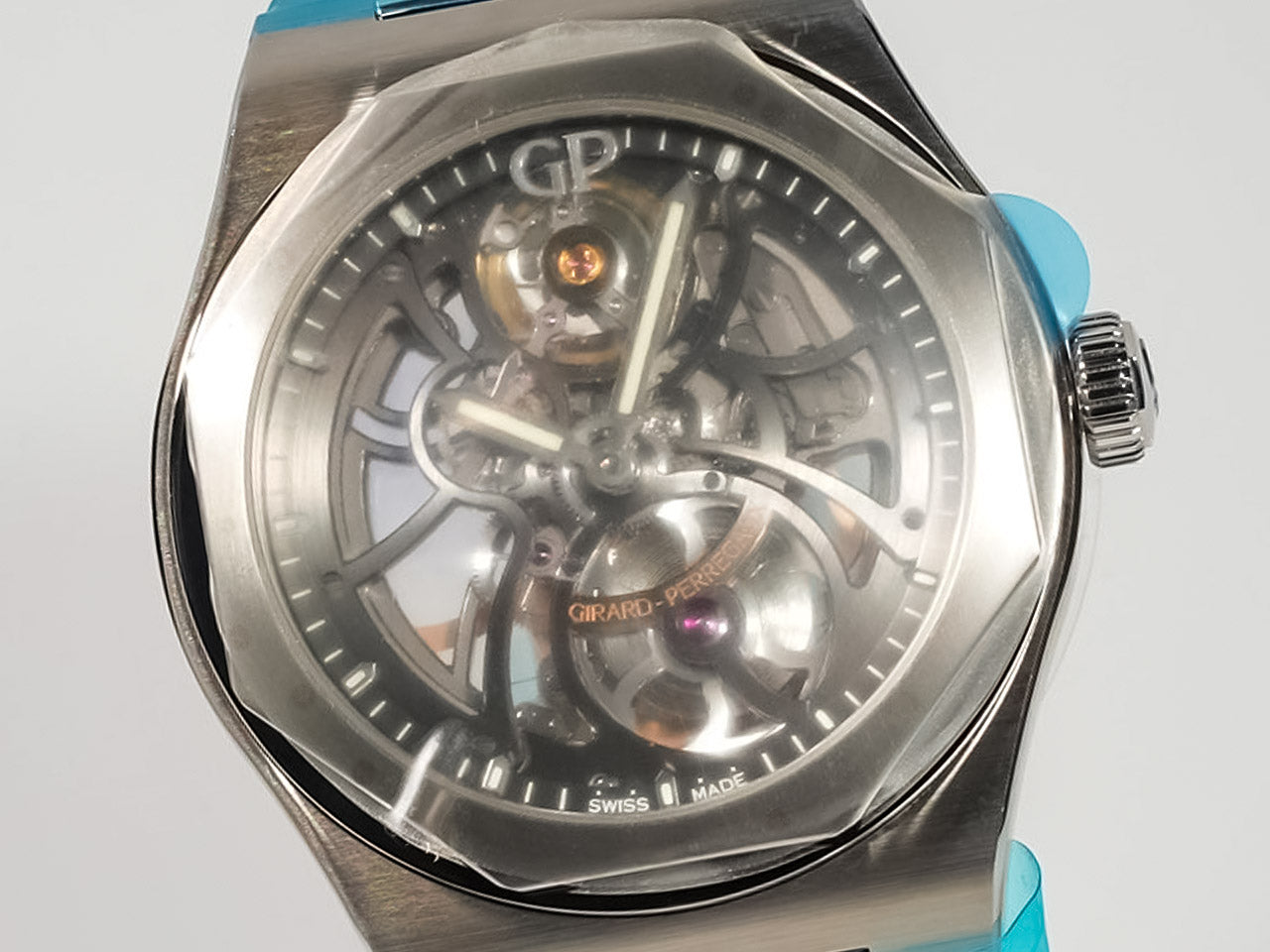 Girard-Perregaux Laureato Skeleton Ref.81015-11-001-11A SS Skeleton Dial