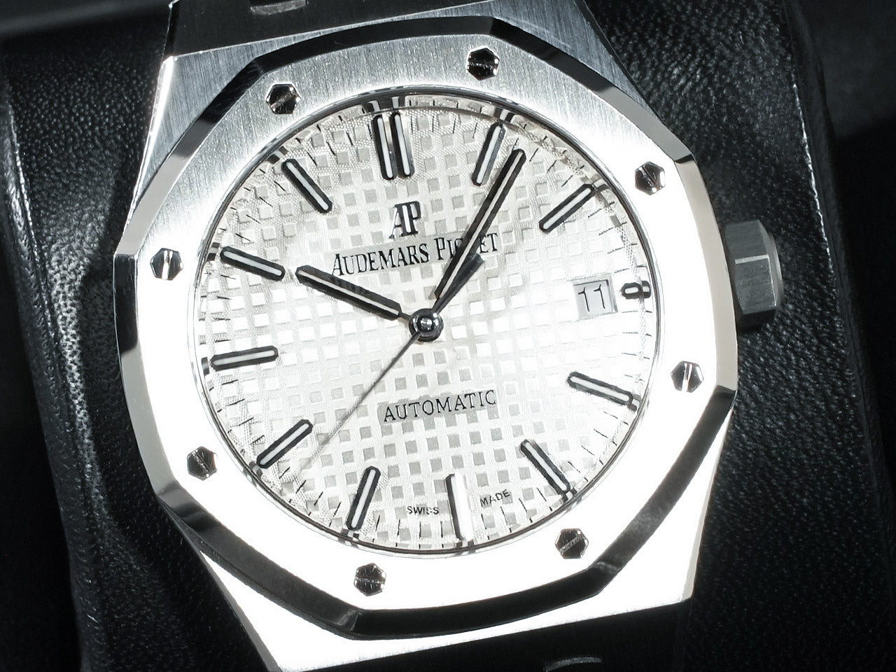 Audemars Piguet Royal Oak Automatic Ref.15450ST.OO.1256ST.01 SS Silver Dial