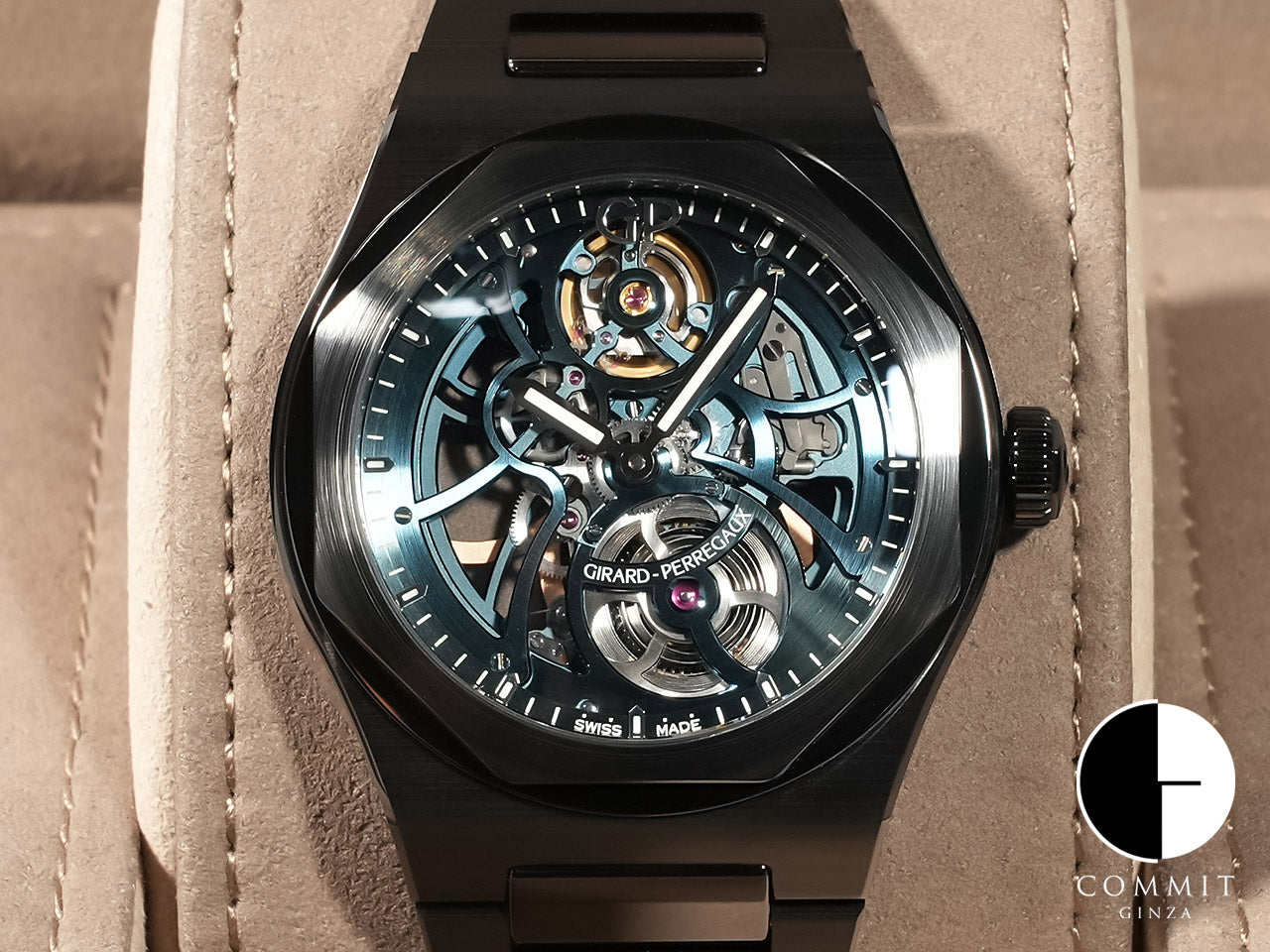 Girard-Perregaux Laureato Skeleton Earth to Sky Edition Ref.81015-32-432-32A BLACK CE Skeleton Dial