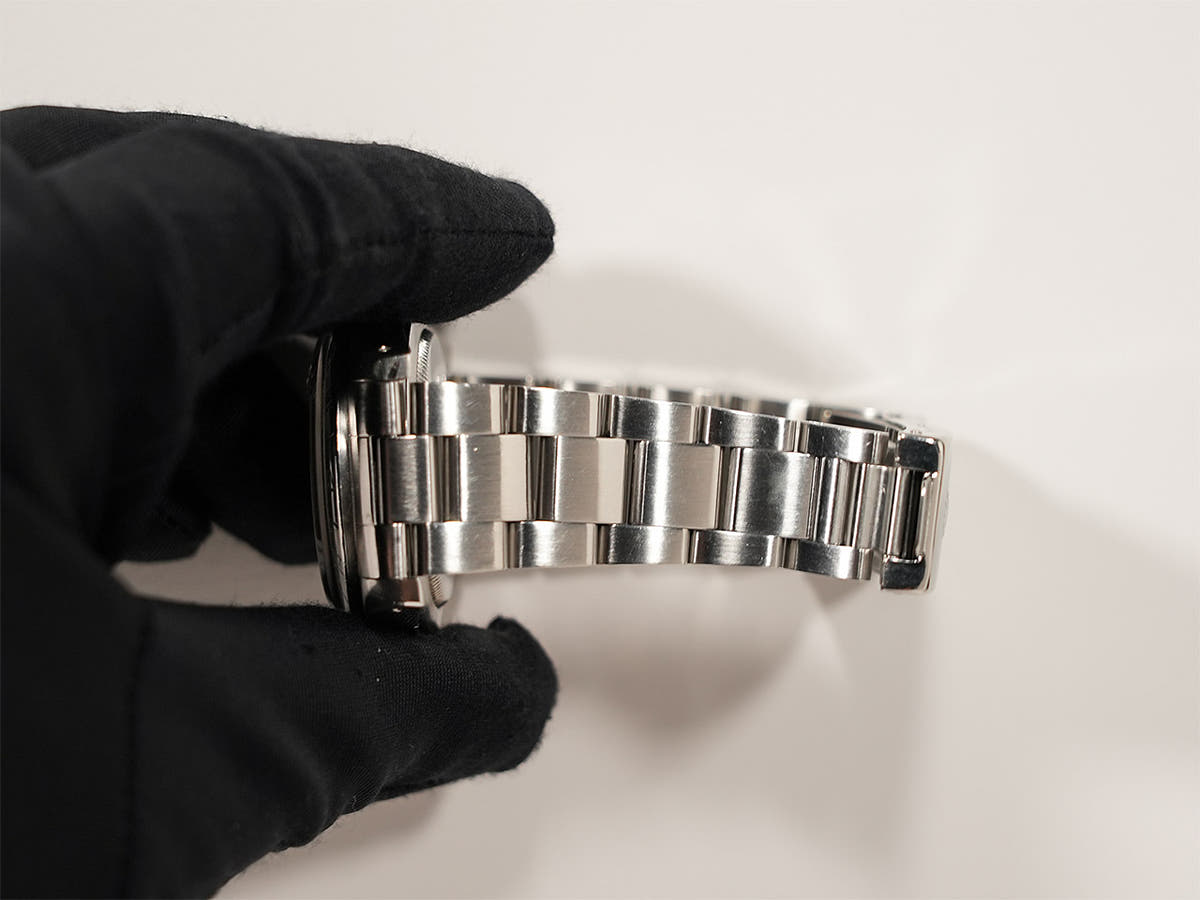 ロレックス エクスプローラーII Ref.1655 ブラック文字盤 中古 F7Y3MJVJ