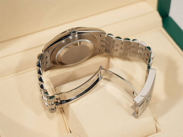 ロレックス デイトジャスト41 Ref.126334 ステンレススチール/ホワイトゴールド スレート文字盤 ジュビリーブレスレット 中古 khwhai4q